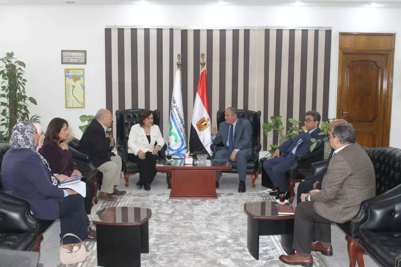 186a72cf5eef8bdf50073b6827d26765