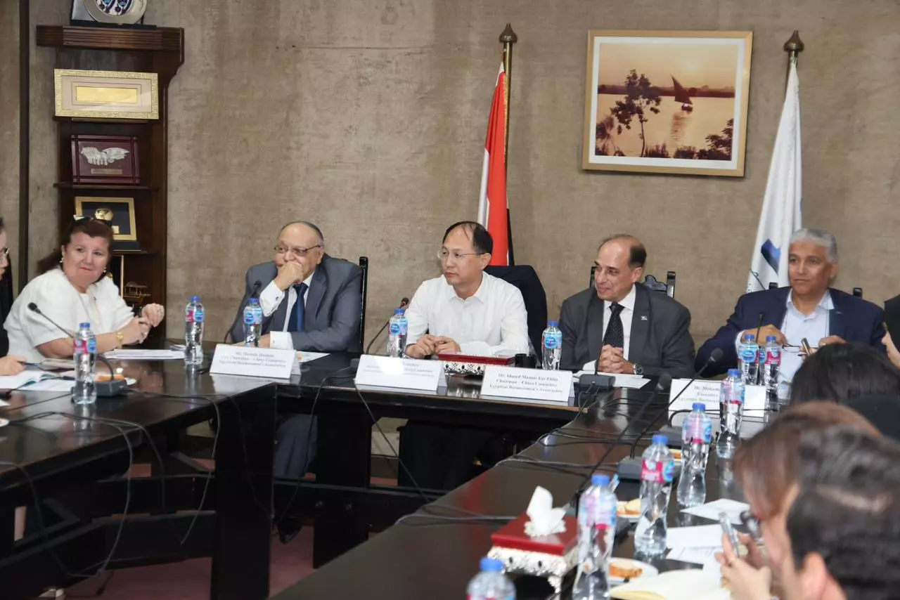 2be7c2f8fe9dd1ab80c8244300adf712