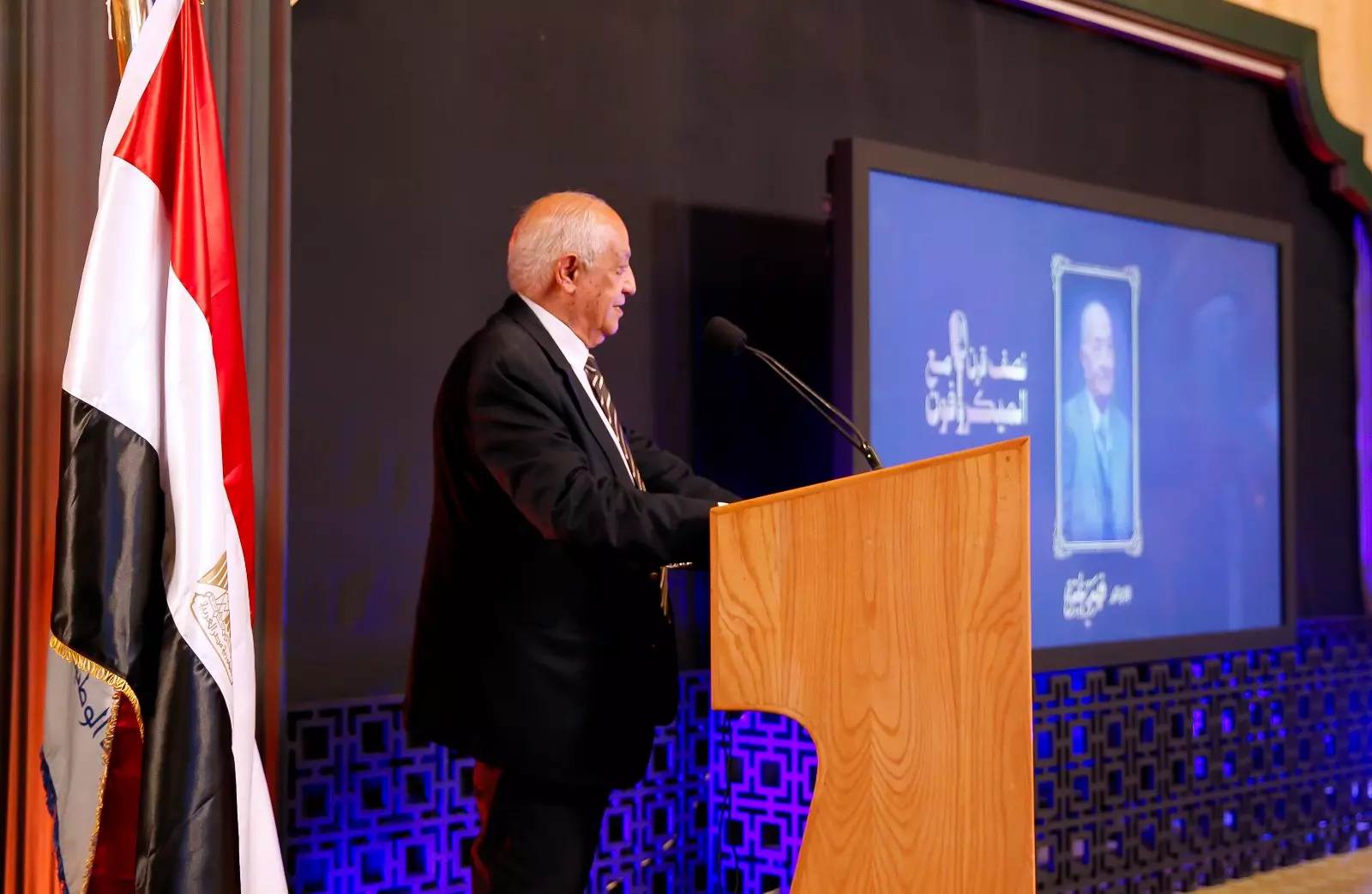 322dc98a9e9d5133c9a5fa53c91d966a