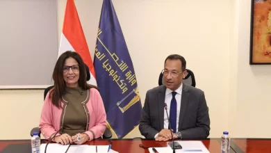 56c1dc20b127dca9c129ad298d2cf718