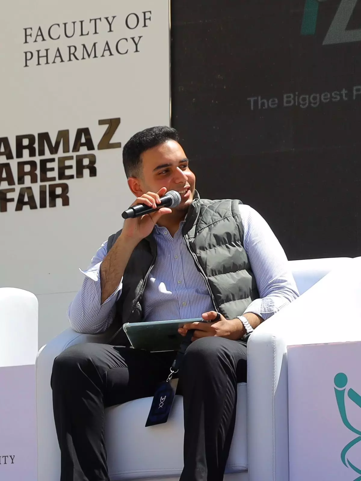 5ced4e3382337922c1d38835fe726737