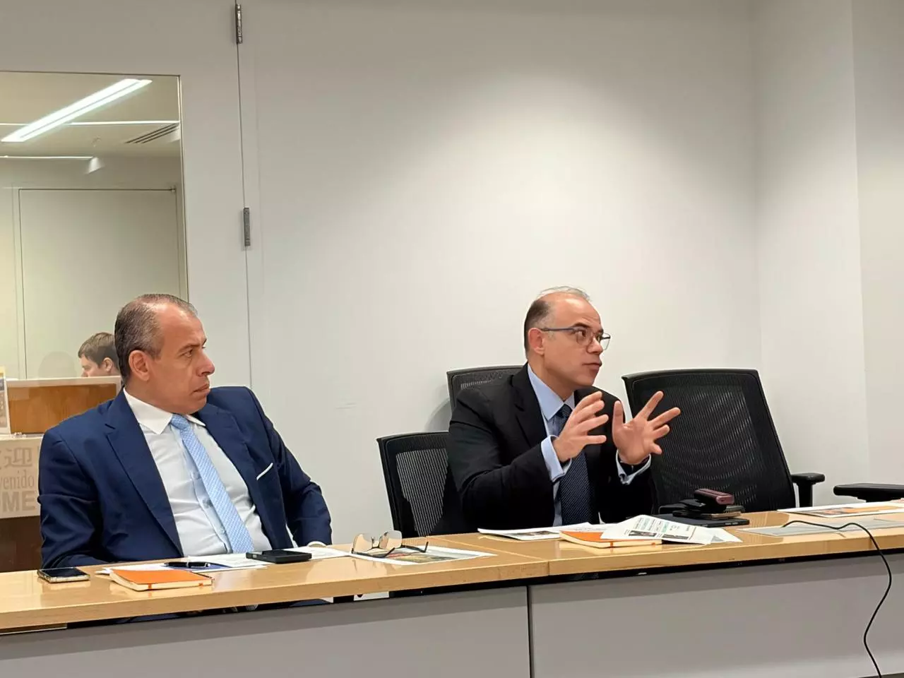 8544892bd67fff072a81822133b2ff50