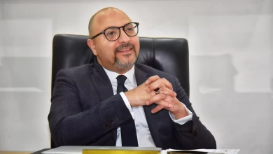 E52f555de8534a2f11e757226b4964ad