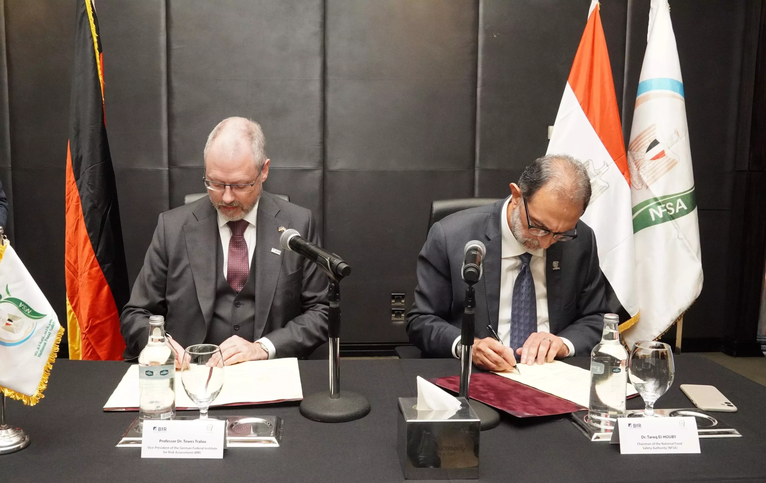 F67947e77527437844ce162e14ec561e